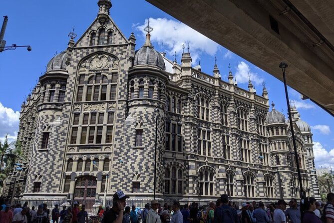 medellin-historic-walking-tour-with-bilingual-guide