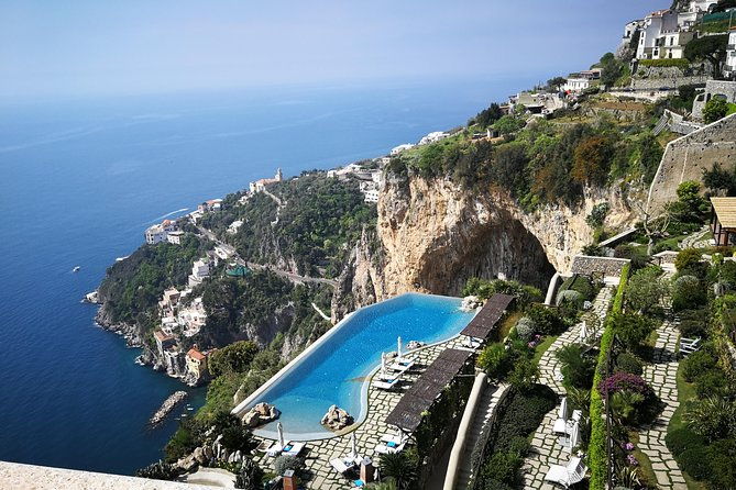 minivan-tour-amalfi-ravello-and-pompeii-with-driver