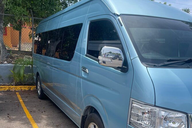 montego-bay-airport-and-catalonia-montego-bay-private-shuttle