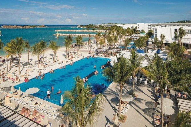 montego-bay-airport-transfer-to-riu-montego-bay-reggae-palace