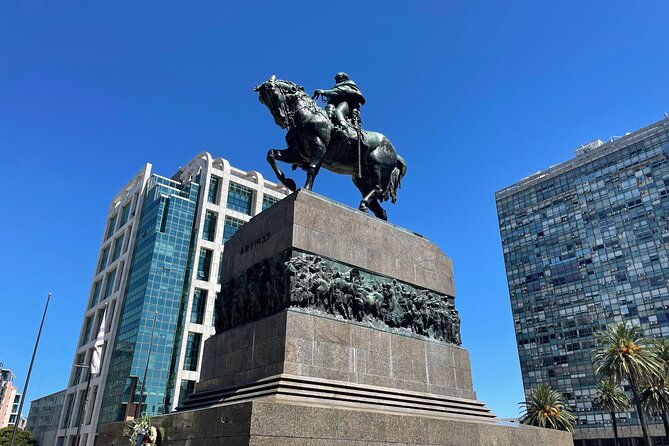 montevideo-historical-and-diverse-walking-spanish-and-or-portuguese