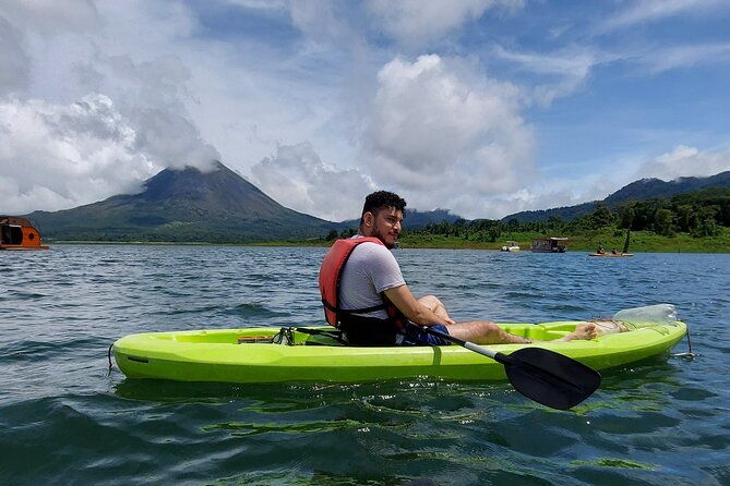 morning-kayaking-by-arenal-lake