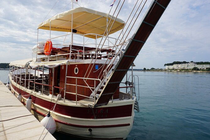 morning-panorama-relaxing-among-20-islands-around-porec-riviera