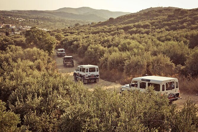 mountains-of-crete-4x4-tour-with-taverna-lunch