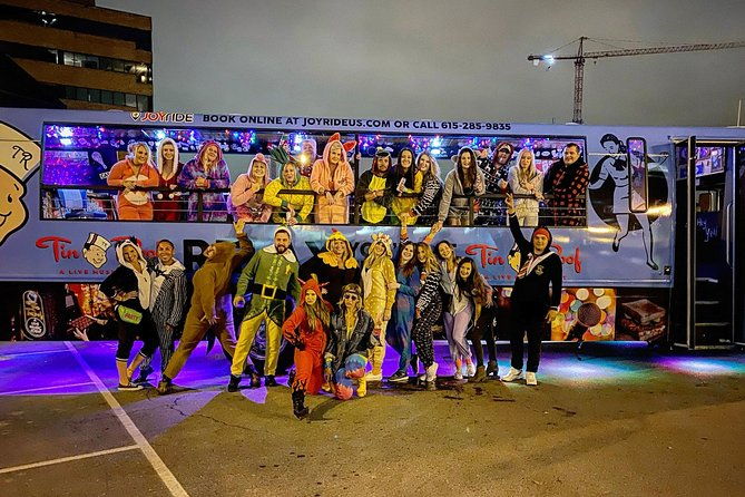 nashville-public-party-bus-with-bartender-and-dj-21