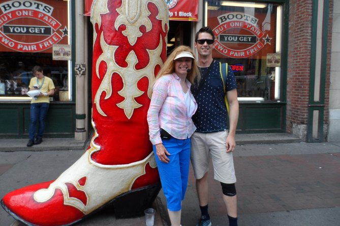 nashvilles-famous-footsteps-guided-walking-tour