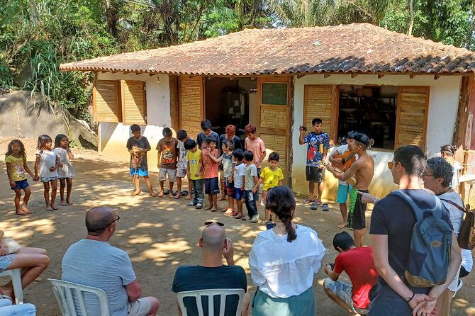 natural-day-in-an-indigenous-village