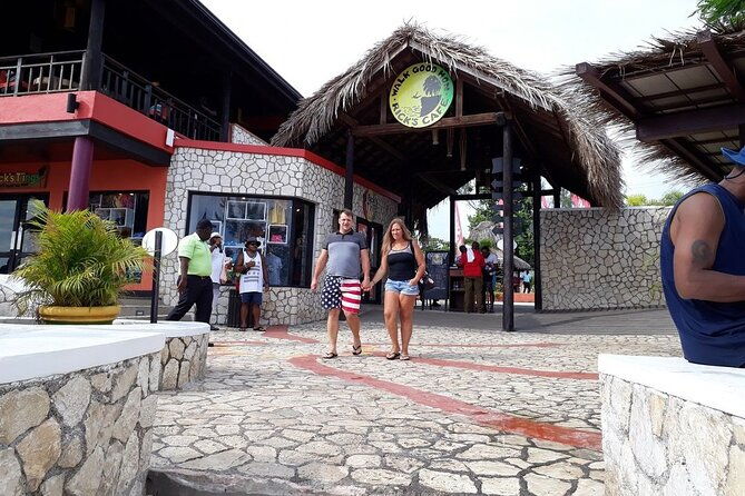 negril-7-miles-beach-and-ricks-cafe-tour-from-montego-bay