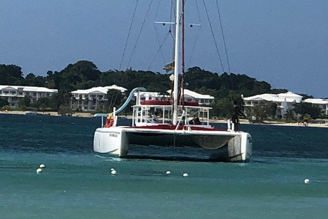 negril-private-charter-catamaran-rate-for-25-persons