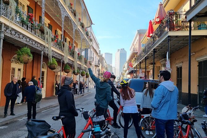 new-orleans-french-quarter-cemetery-bike-tour