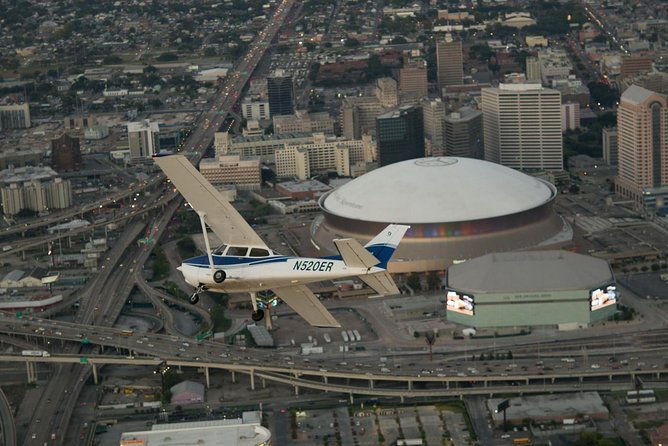 new-orleans-vip-sightseeing-flight-with-champagne-chocolates-or-wine-cheese