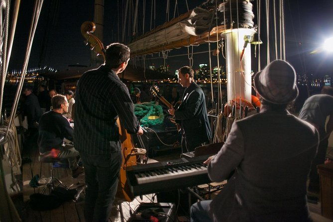 new-york-harbor-wine-and-jazz-sail-aboard-clipper-city-2