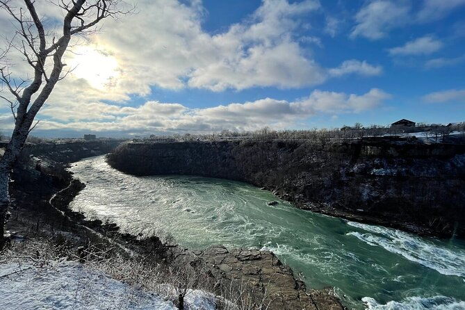 niagara-falls-usa-winter-wonderland-state-park-tour-w-ride