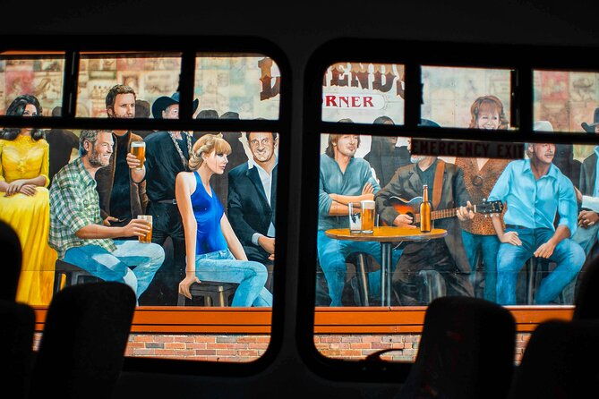 night-time-trolley-tour-of-nashville-with-photo-stops