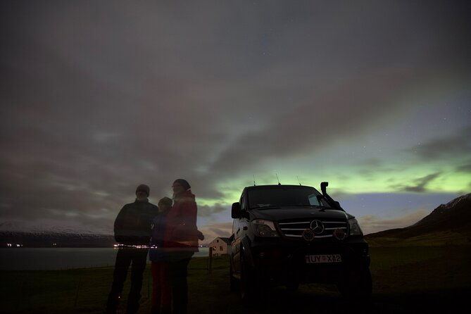 northern-lights-classic-tour-from-akureyri