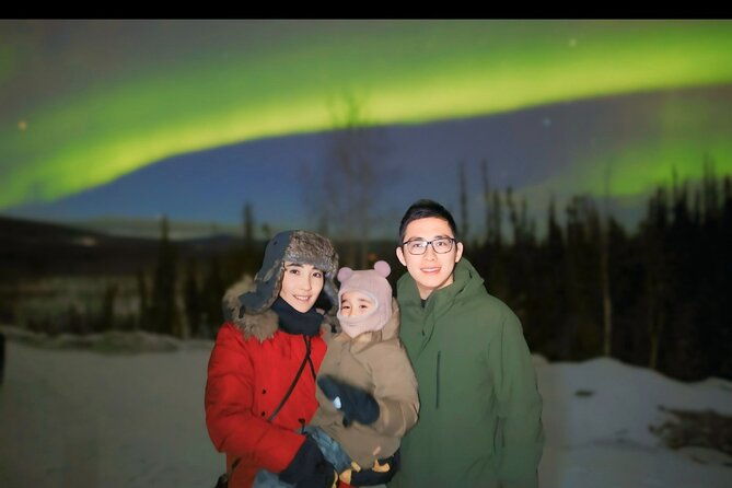 northern-lightsaurora-tour-with-photography-and-karaoke-on-car