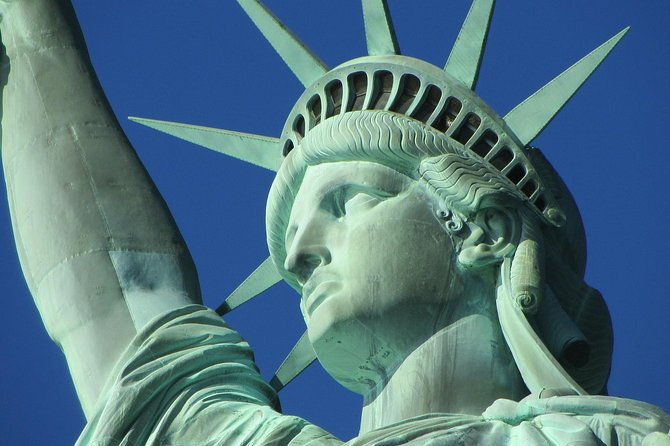 nyc-package-hop-on-hop-off-bus-tour-statue-of-liberty-911-memorial-museum