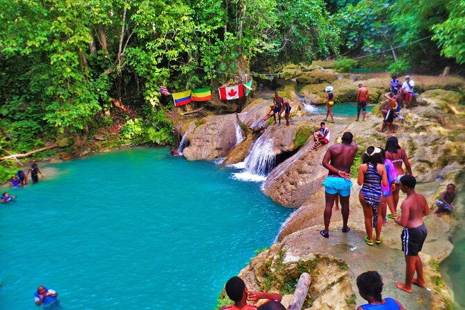 ocho-rios-amazing-blue-hole-and-chill-at-reggae-hill