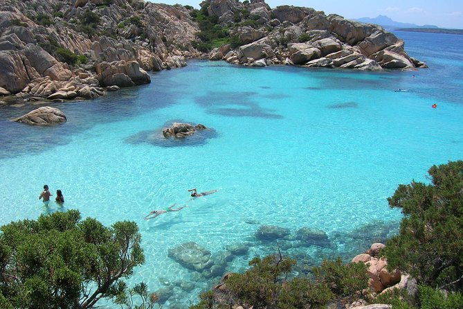 olbia-boat-tour-to-maddalena-archipelago-with-minibus-transfer