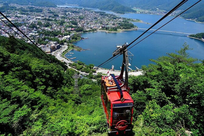 one-way-bus-from-hirayu-to-kawaguchiko