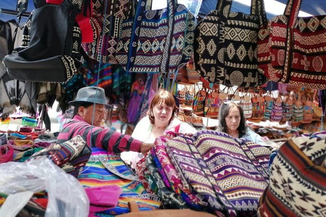 otavalo-cuicocha-lake-cultural-experience-2-day-private-tour