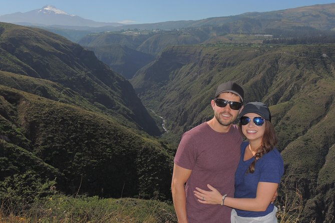 otavalo-indian-market-and-rose-farm-shared-tour