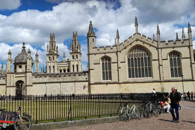 oxfords-literary-legends-and-landmarks-a-self-guided-audio-tour