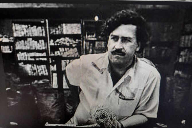 pablo-escobar-tour-with-la-catedral-prison-spanish-language