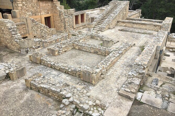 palace-of-knossos-early-morning-ticket-and-avoid-crowds