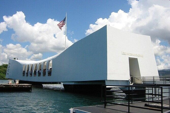 pearl-harbor-uss-arizona-memorial-private-2