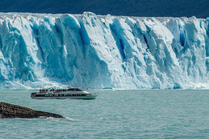 perito-moreno-glacier-with-navigation-from-el-calafate