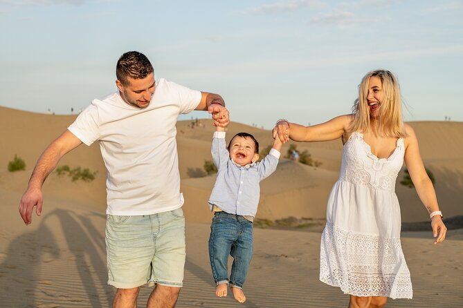 photoshoot-at-dunas-maspalomas-in-desert-beach-ocean-view