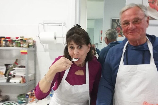 pizza-course-in-catania-with-show-cooking-cannolo