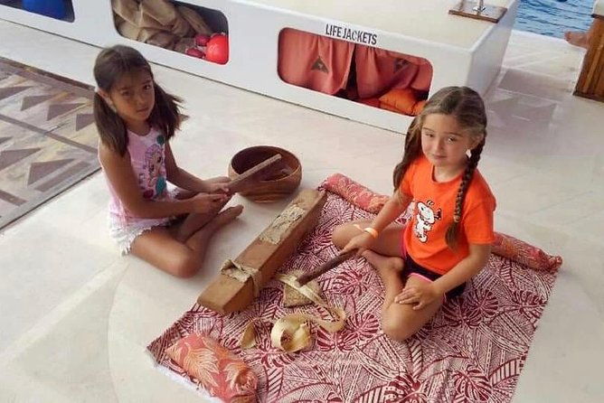 polynesian-canoe-day-sail
