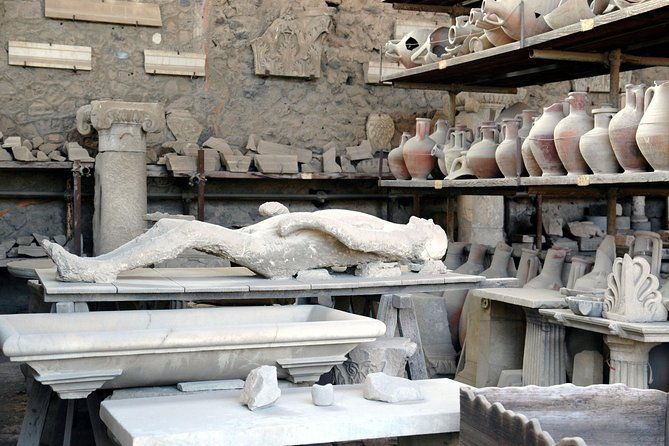 pompeii-and-naples-with-guide-all-day-and-tickets-included
