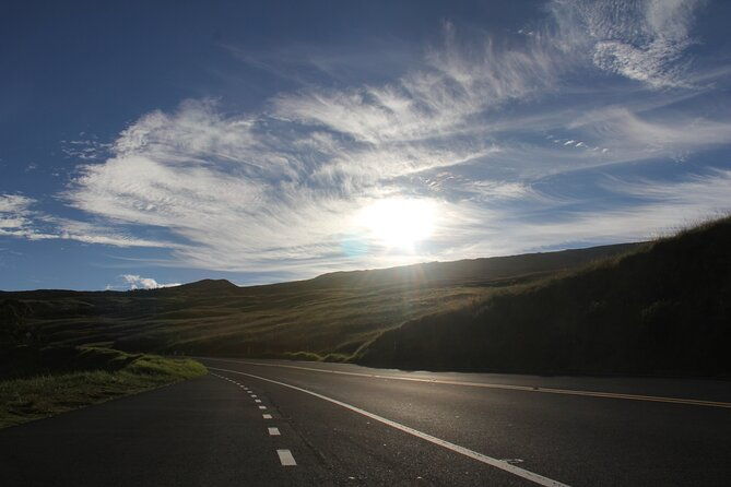 predawn-morning-haleakala-bike-tour-6500-to-sea-level