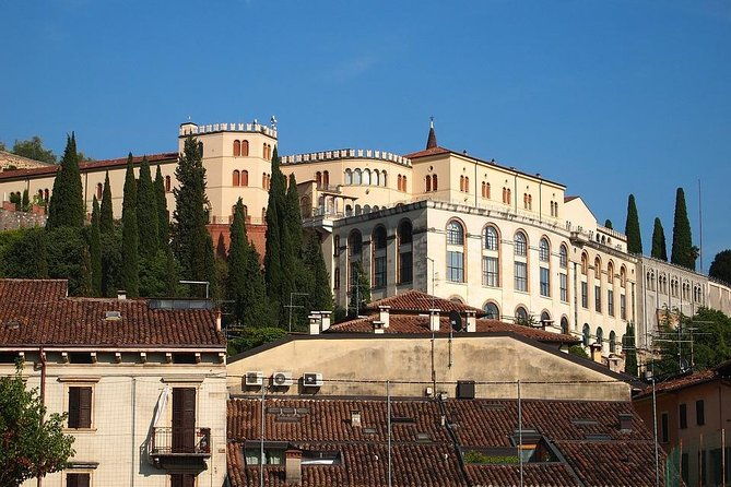 private-25-hour-walking-tour-of-verona-with-private-tour-guide