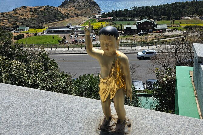 private-2days-tour-a-lot-of-experience-driver-in-jeju-island