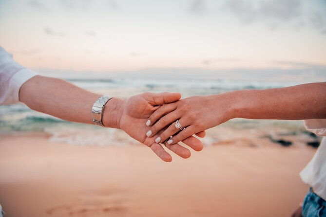 private-activity-professional-vacation-photoshoot-in-lahaina