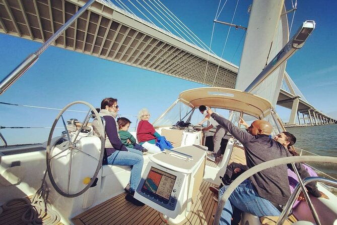 private-afternoon-sailing-dolphin-history-tours-on-mystique