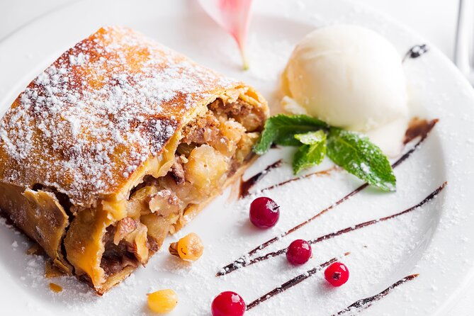 private-austrian-food-tasting-tour-in-salzburgs-old-town
