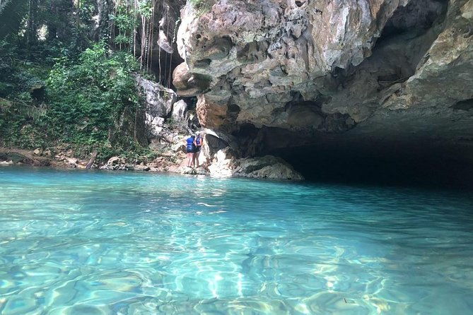 private-belize-cave-tubing-howler-monkey-sanctuary-combo-tour-with-lunch