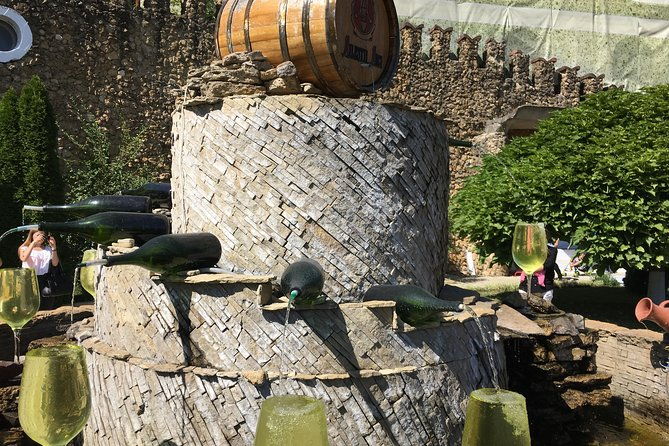 private-bike-tour-to-milestii-mici-winery-with-wine-tasting-and-lunch