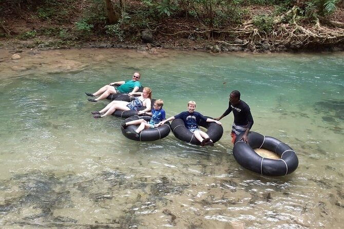 private-blue-hole-and-river-tubing-tour