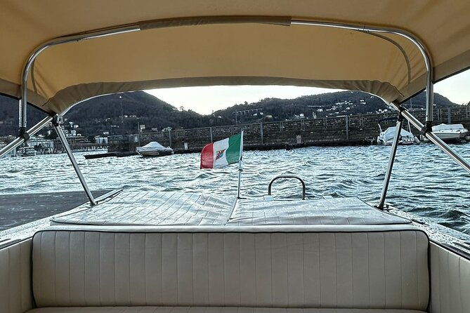 private-boat-tour-como-wood-classic-boat