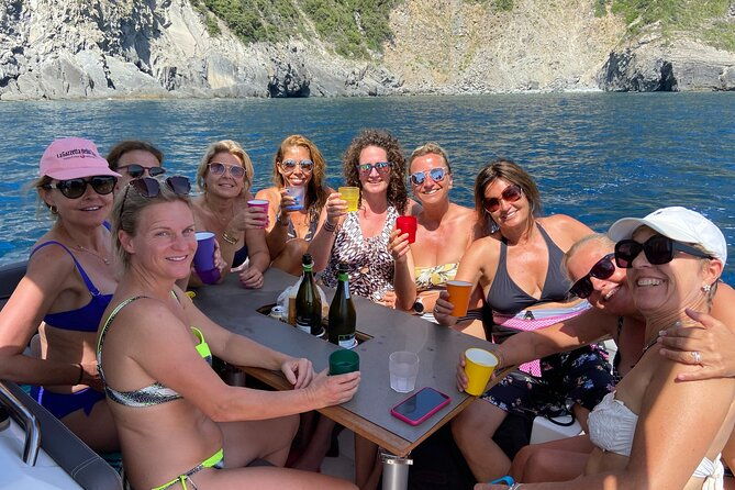 private-boat-tour-from-la-spezia-to-portovenere-and-palmaria-islands-tino-tinetto-2
