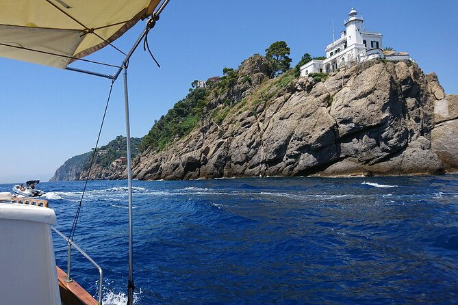 private-boat-tour-in-the-tigullio-and-in-the-portofino-area-2