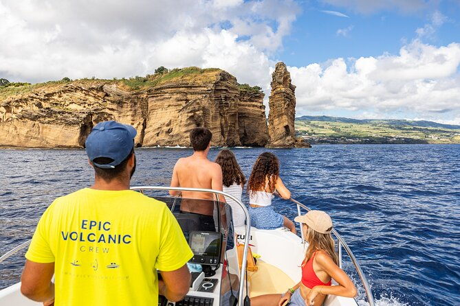 private-boat-tour-of-the-islets-in-vila-franca-do-campo