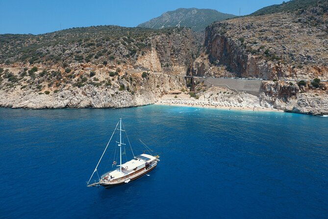 private-boat-tour-to-kaputas-beach-and-blue-cave
