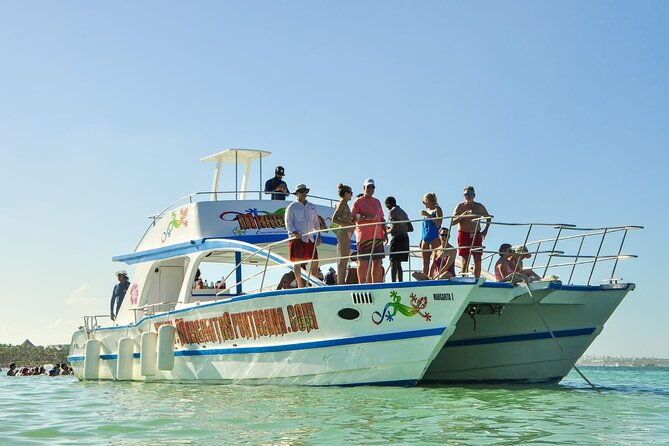 private-catamaran-snorkel-and-booze-party-in-punta-cana